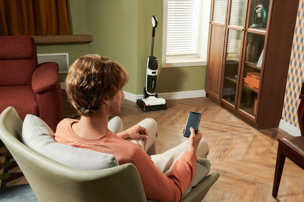 Máy hút bụi Roborock còn tích hợp điều khiển thông minh qua ứng dụng