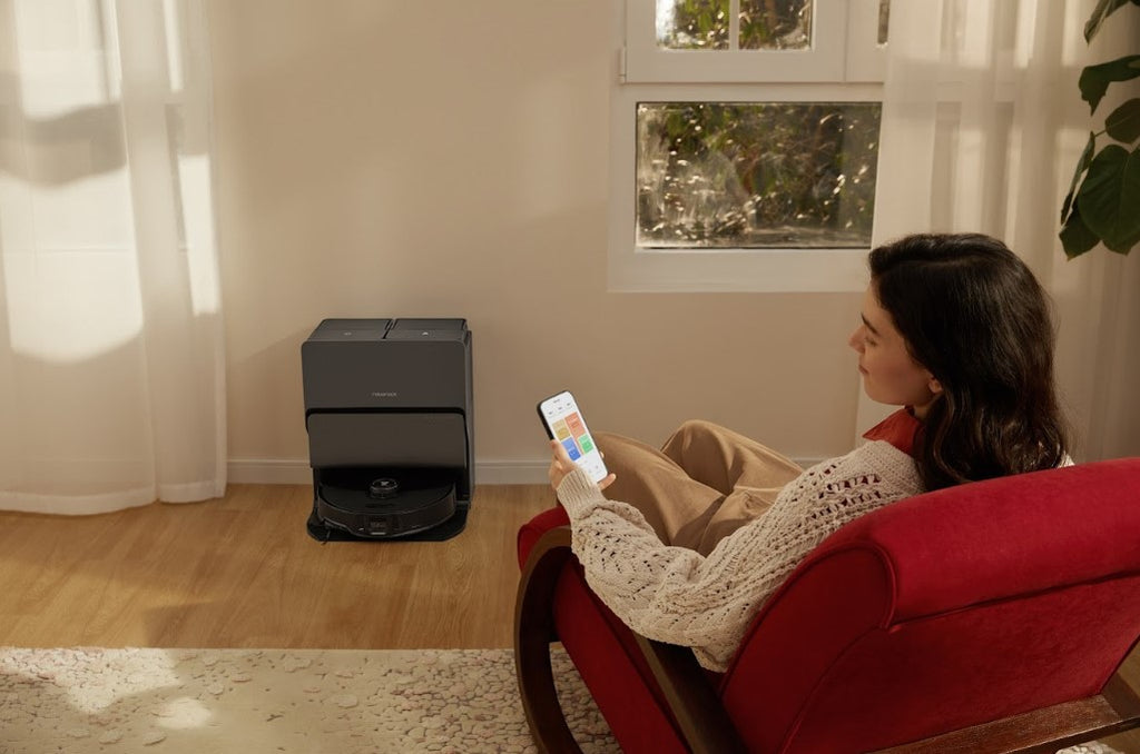 Robot hút bụi có thể lập lịch trình hoạt động thông minh