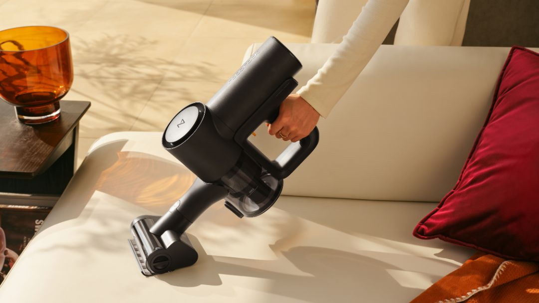 máy hút bụi cầm tay sạc pin