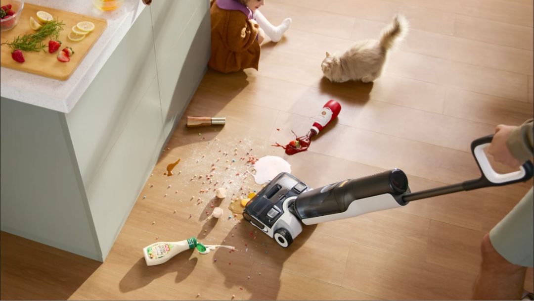 Máy hút bụi có hút được nước không