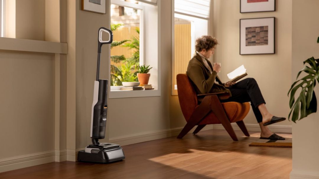 máy hút bụi kiêm lau nhà