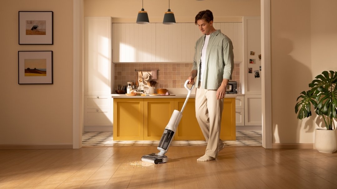 máy lau nhà cầm tay