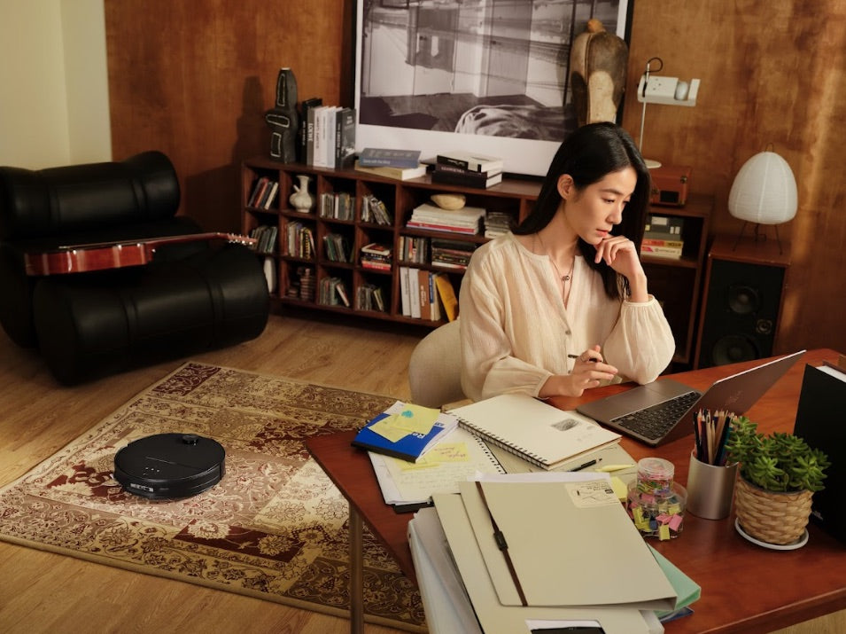 nên chọn mua robot hút bụi hay máy hút bụi dưới 10 triệu