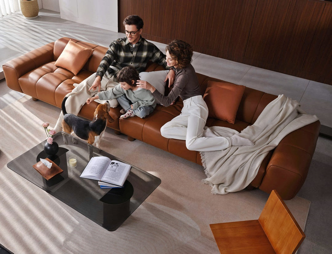 Nhà to, sàn rộng đồng nghĩa với áp lực vệ sinh cũng lớn hơn (Nguồn ảnh: Internet)