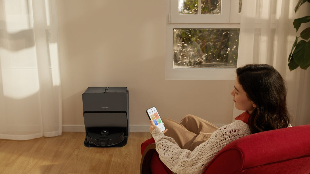 Robot hút bụi tự đổ rác