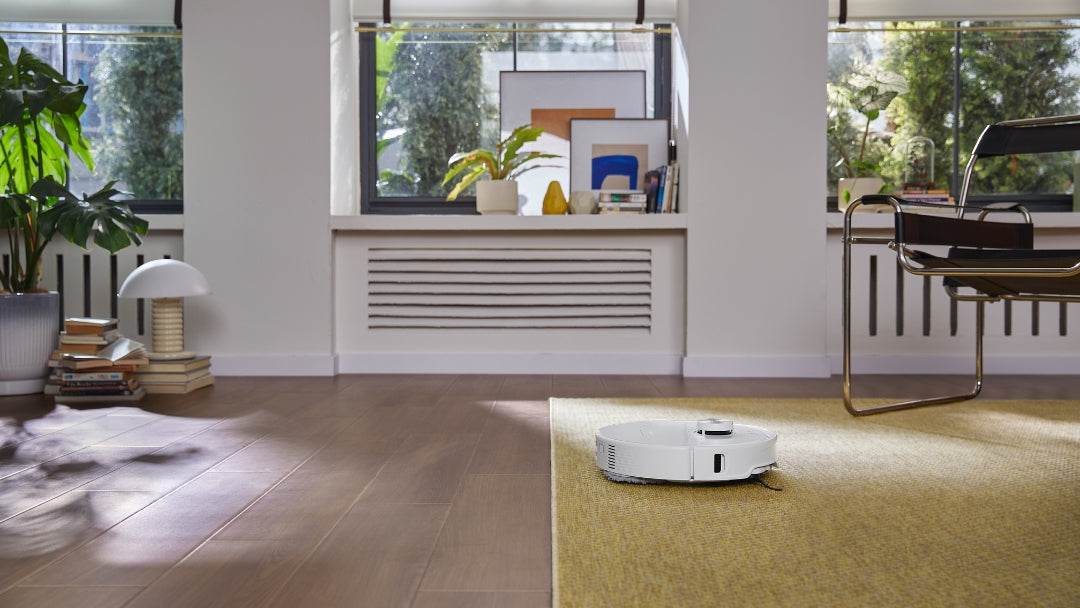 Robot hút bụi tự đổ rác