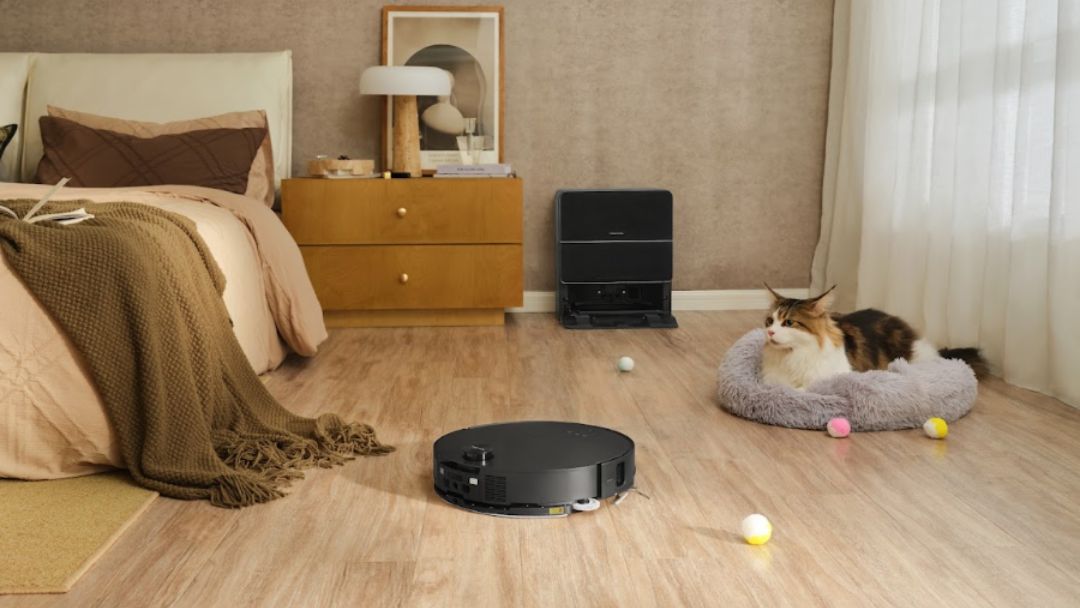 Robot hút bụi tự đổ rác