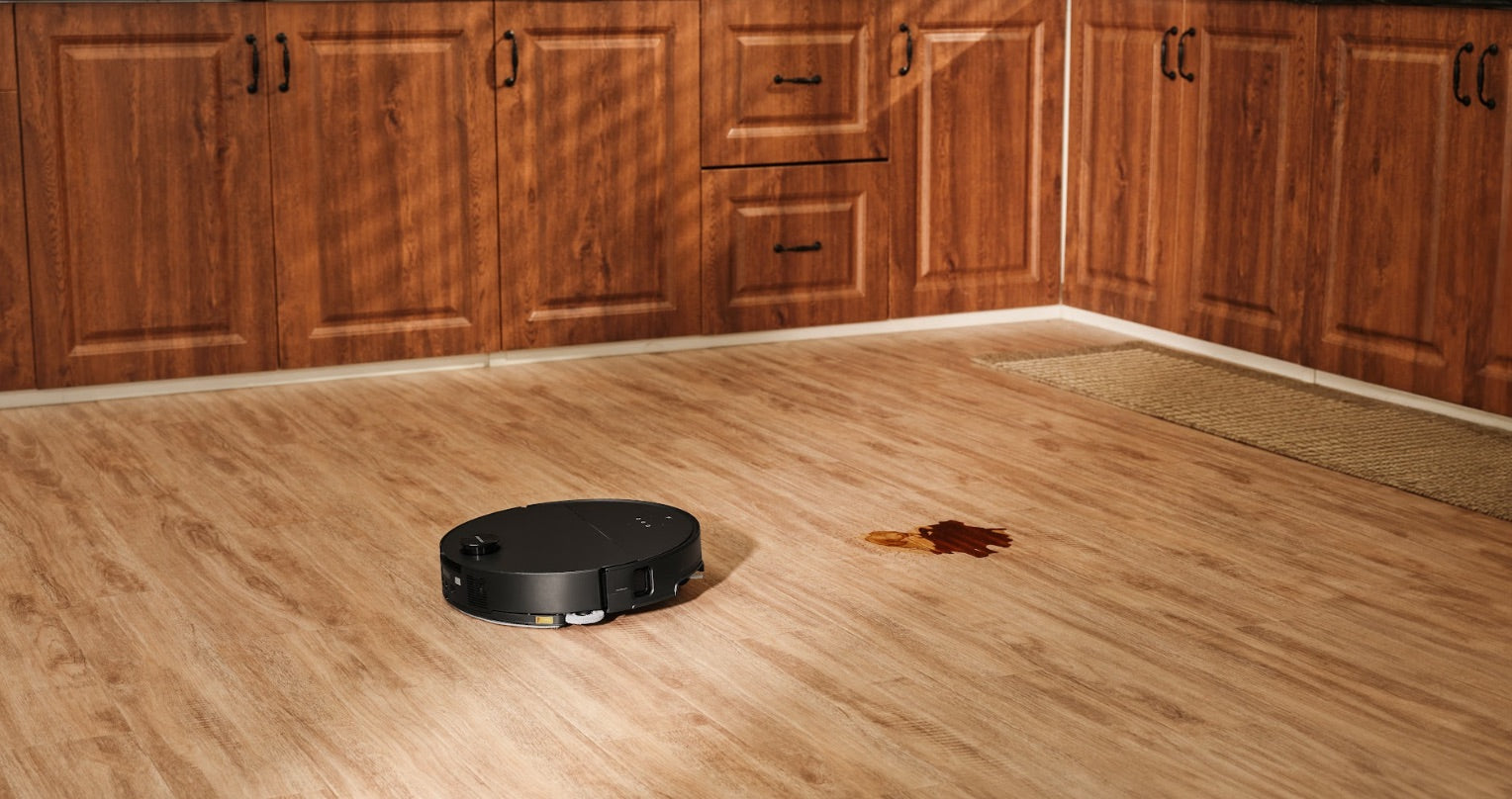 sàn nhà bốc mùi dù lau thường xuyên