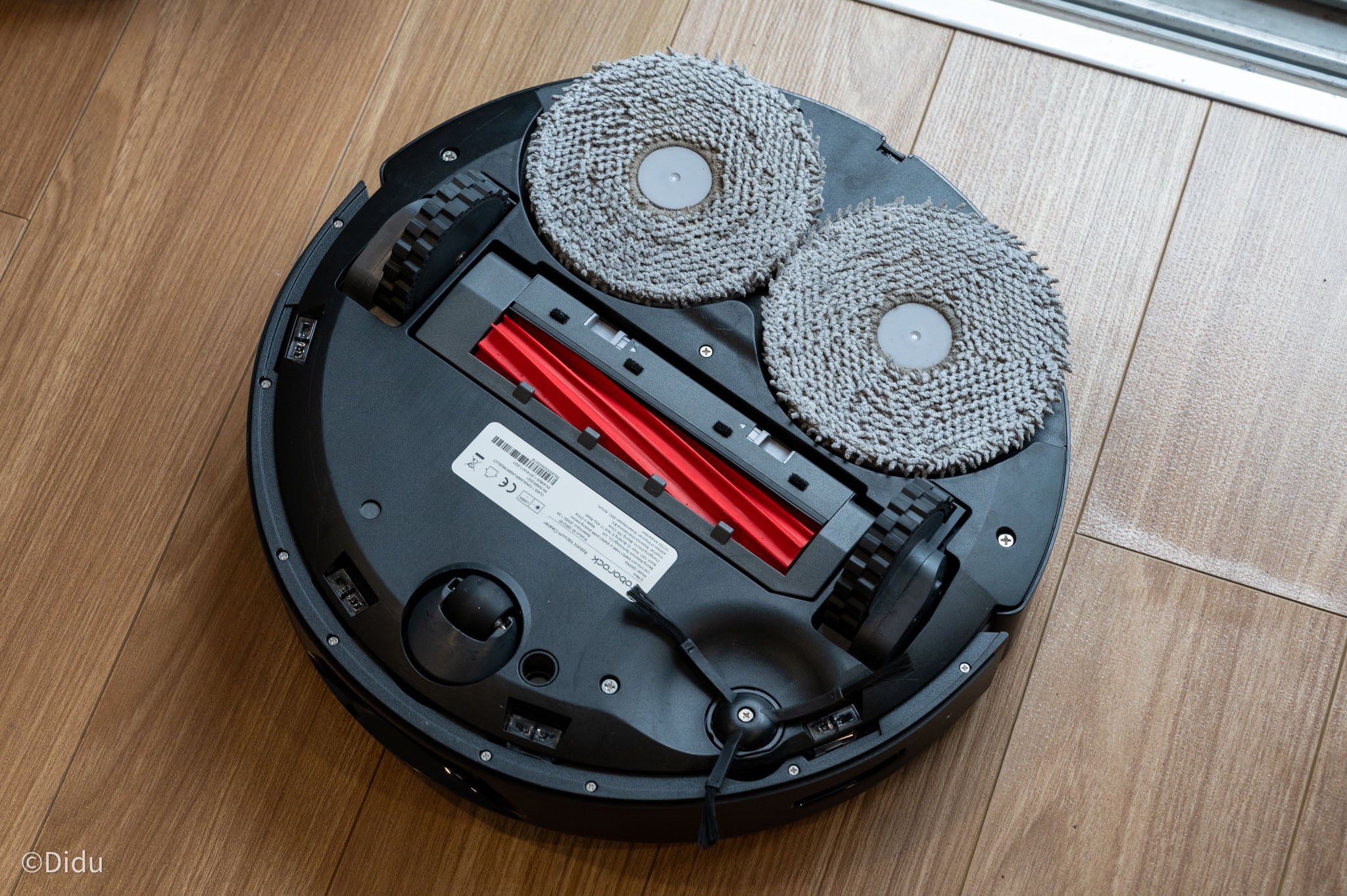 Sử dụng giẻ lau xoay