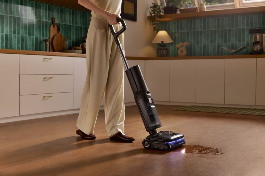 F25 Ultra có thể lau sàn bằng hơi nước 180°C và nước nóng 86°C